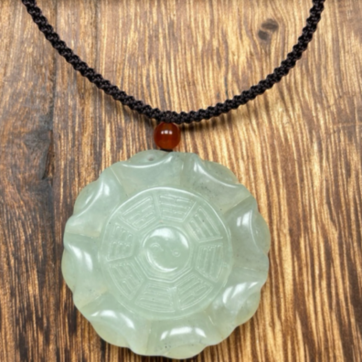 岫玉八卦牌吊坠挂件