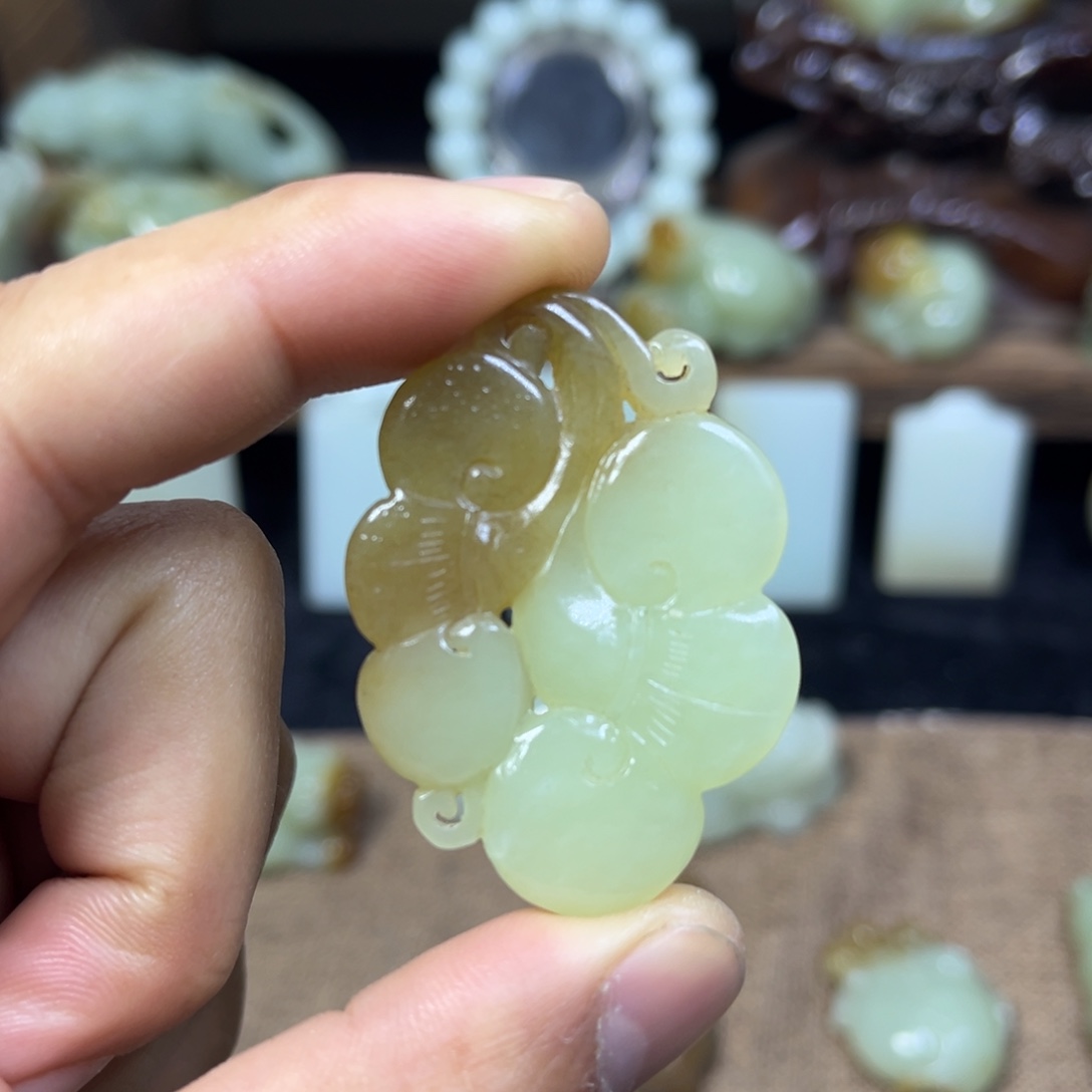 和田玉未镶嵌挂件