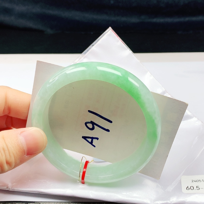 【闪购商品】翡翠手镯未镶嵌60➕圈口