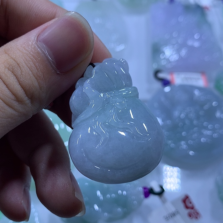 翡翠未镶嵌颈饰天然翡翠A货吊坠