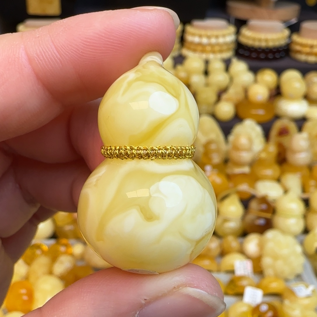 琥珀未镶嵌套链天然溶洞妖花蜜蜡葫芦吊坠