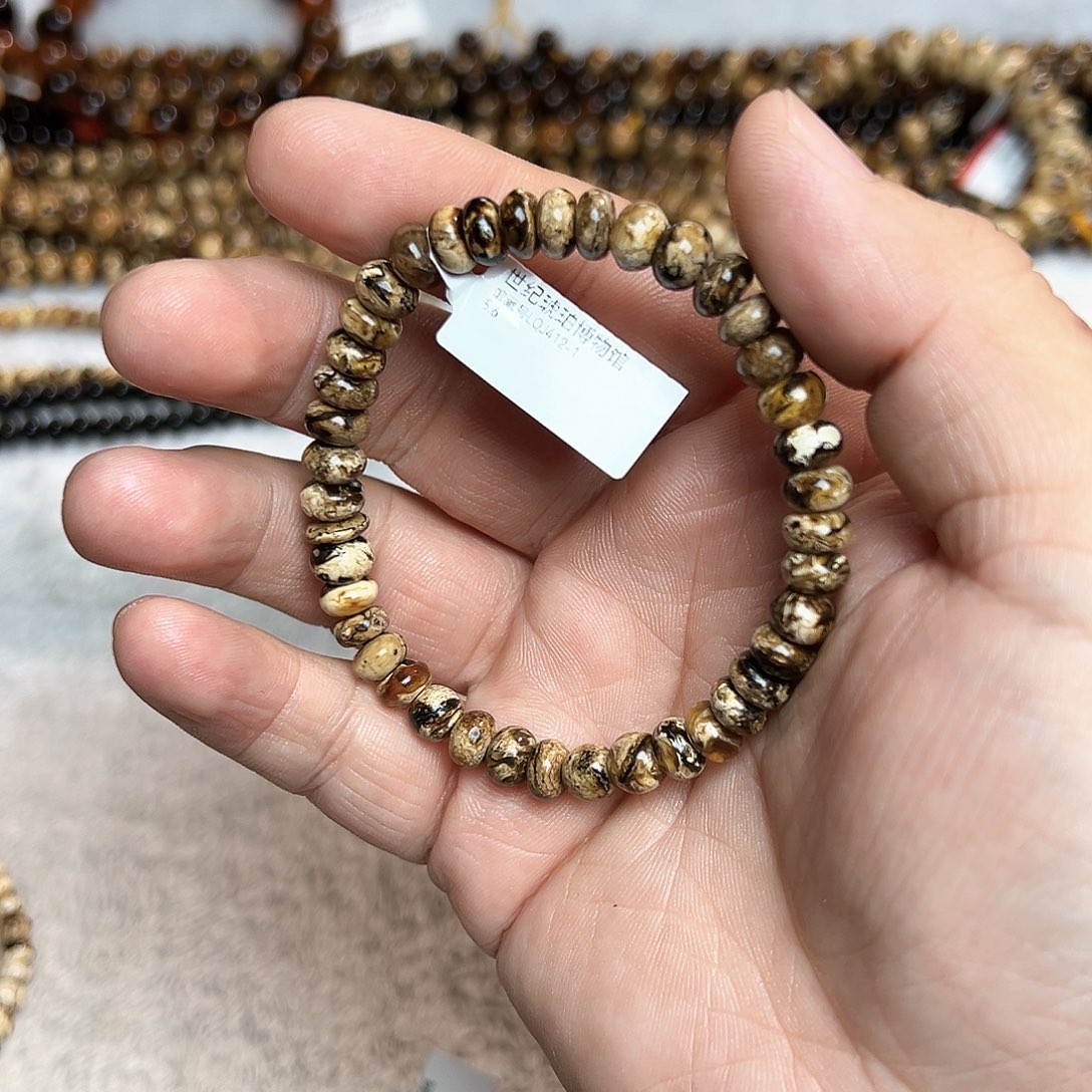 未镶嵌琥珀手链瑜**摘抚顺