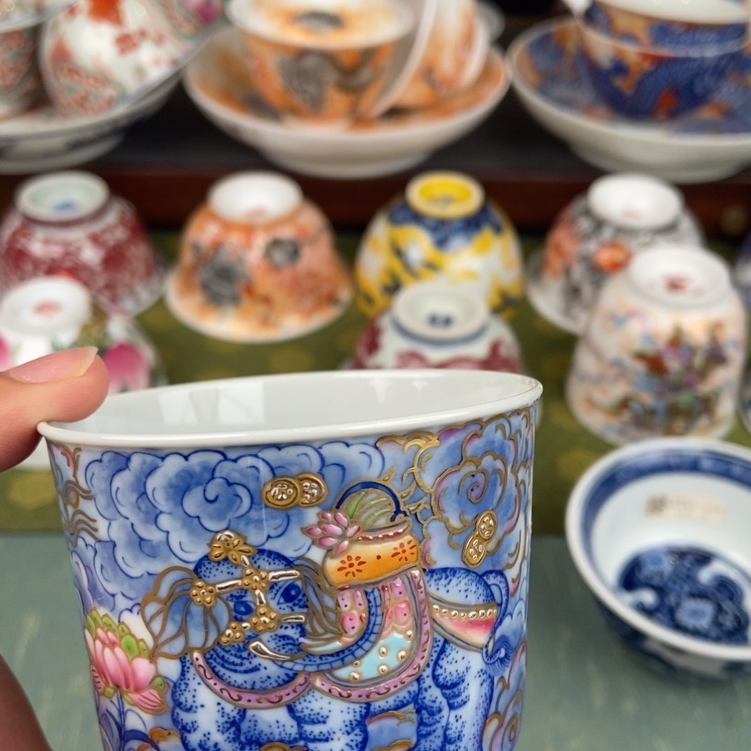 大***瓜陶瓷的设计师是什么