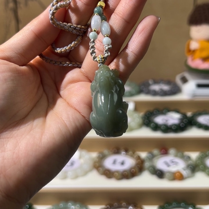 和田玉未镶嵌手串