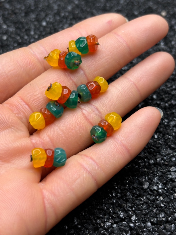 无相奶酪款玛瑙红绿灯卡7mm精工大肠顶珠中珠文玩配饰百搭配饰