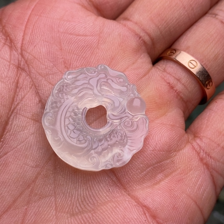 蛇纹石玉颈饰合金64