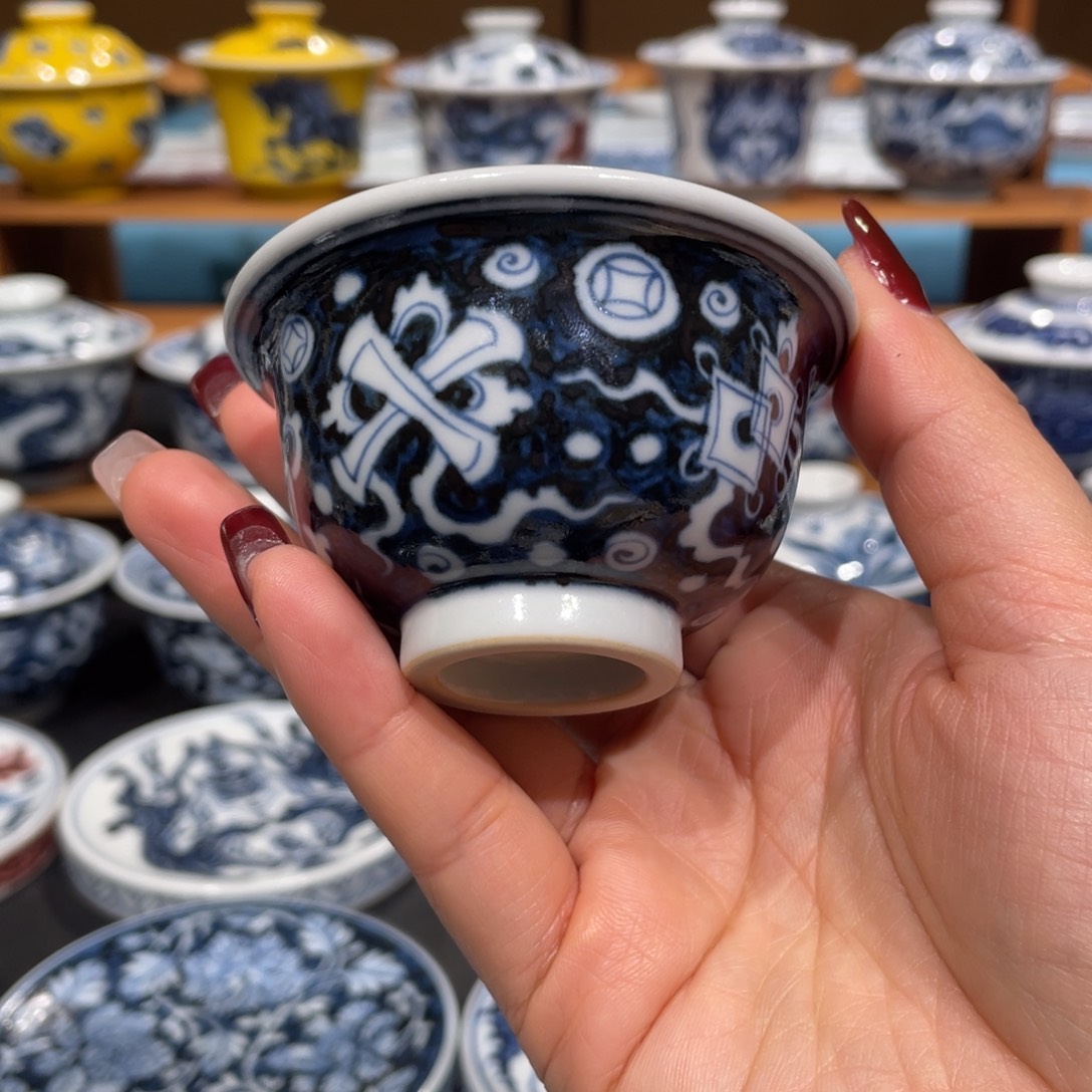 景德镇陶瓷手工制作
