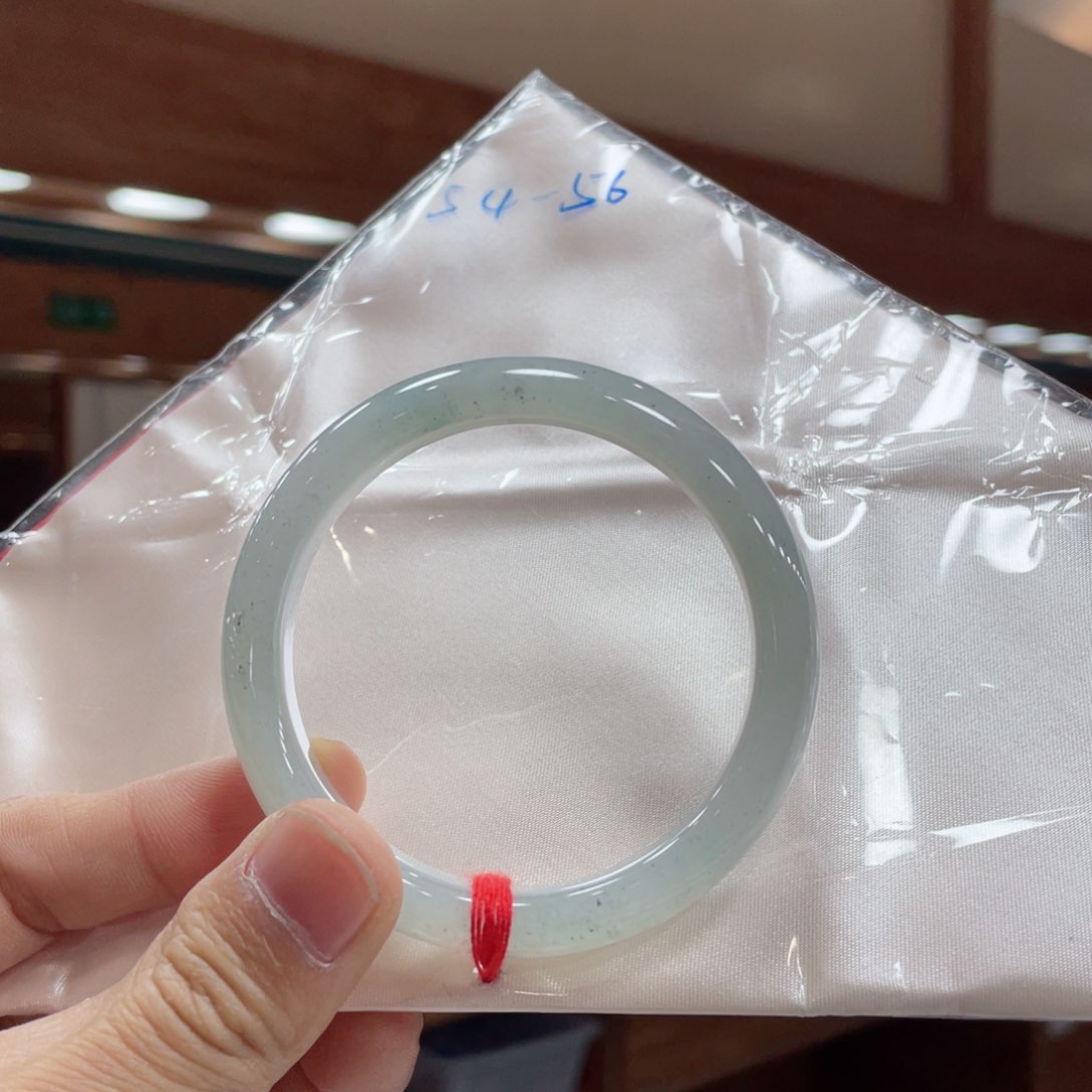 翡翠手镯未镶嵌买断