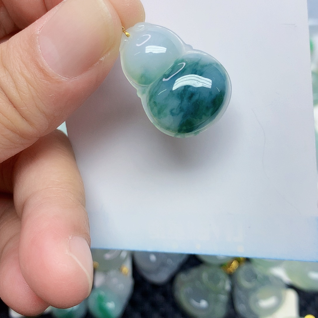 翡翠18K金镶嵌颈饰345667