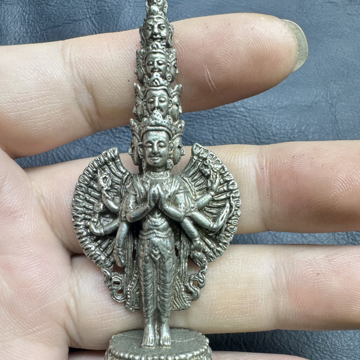 白铜千手随身佛～