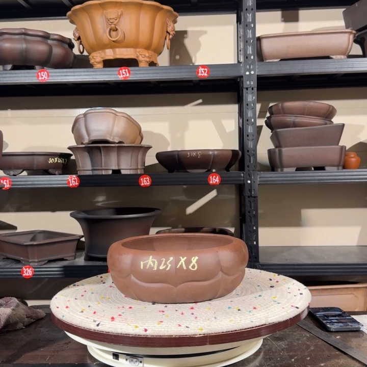 紫砂花盆呜呜呜我的