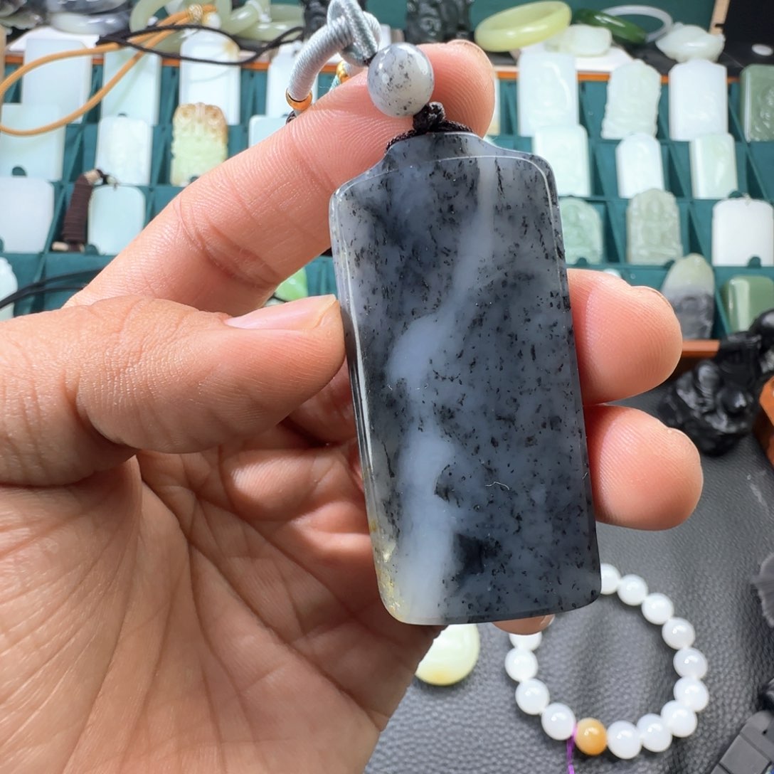 和田玉挂件未镶嵌