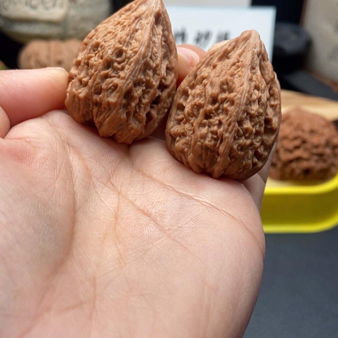 文玩核桃吊坠塔尖精品