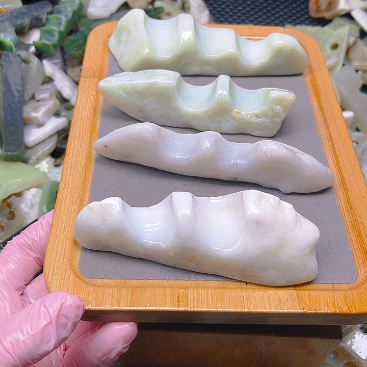 真***如和田玉（糖玉）未镶嵌颈饰