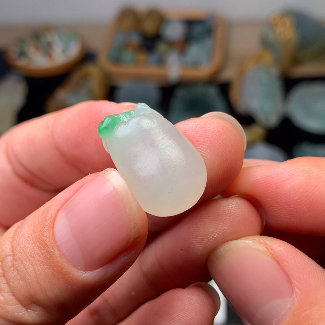 定制翡翠未镶嵌瓜