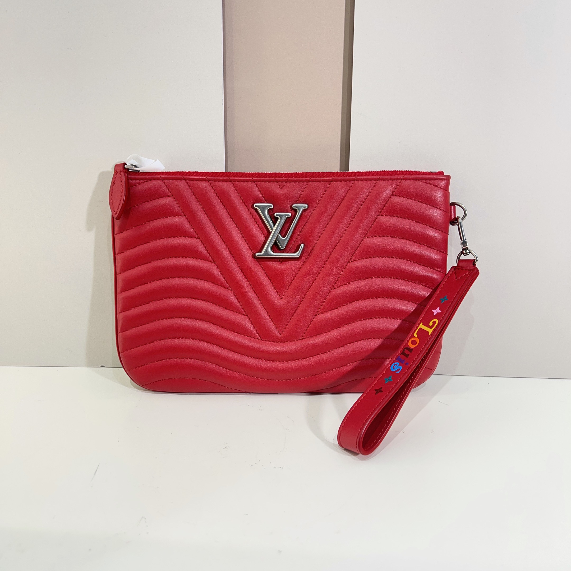 95新 LouisVuitton/路易威登 Lv红色new wave手拿包cj5143