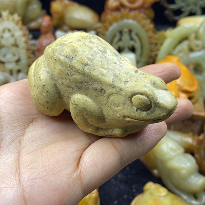 蛇纹石玉颈饰未镶嵌34