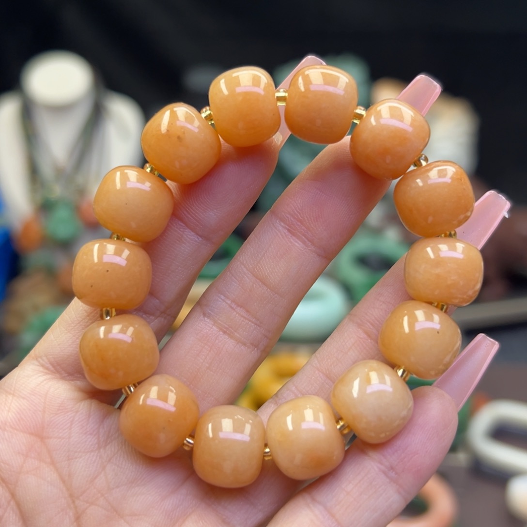 未镶嵌手镯石英岩玉