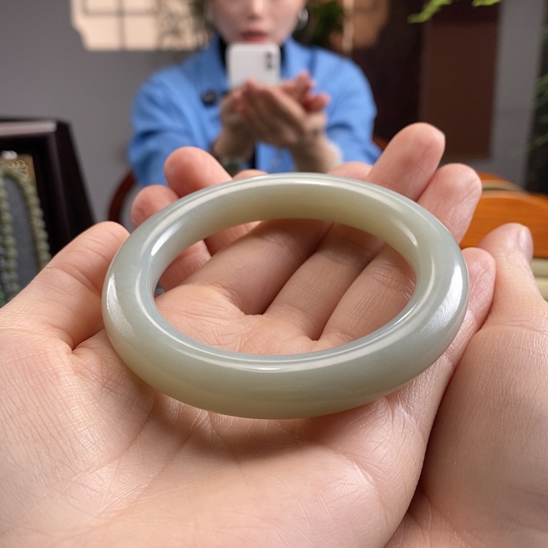 颈饰未镶嵌和田玉S****慧