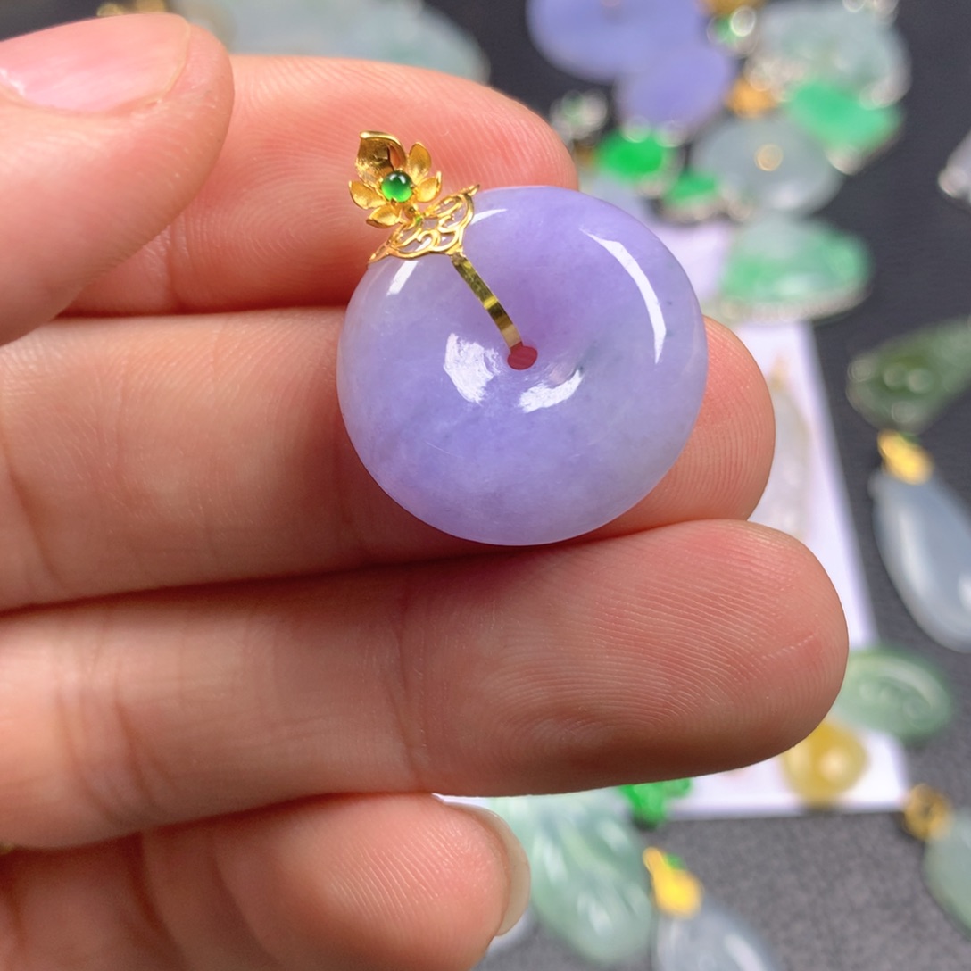 【闪购商品】翡翠颈饰18K金镶嵌鸢翡翠