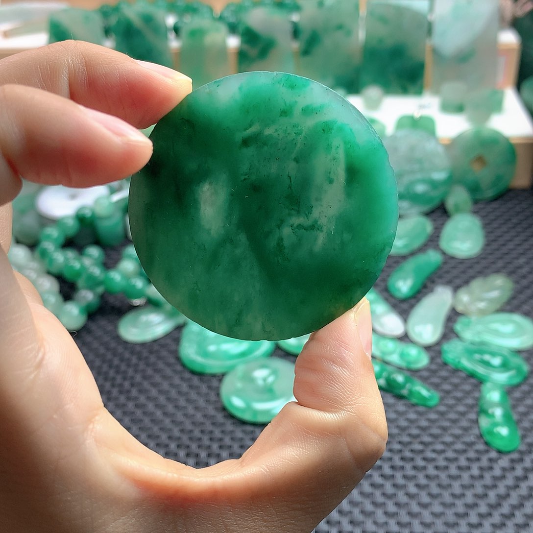 石英质玉未镶嵌珠宝半成品