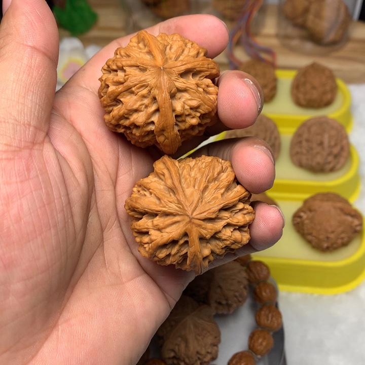 吊坠文玩核桃…………