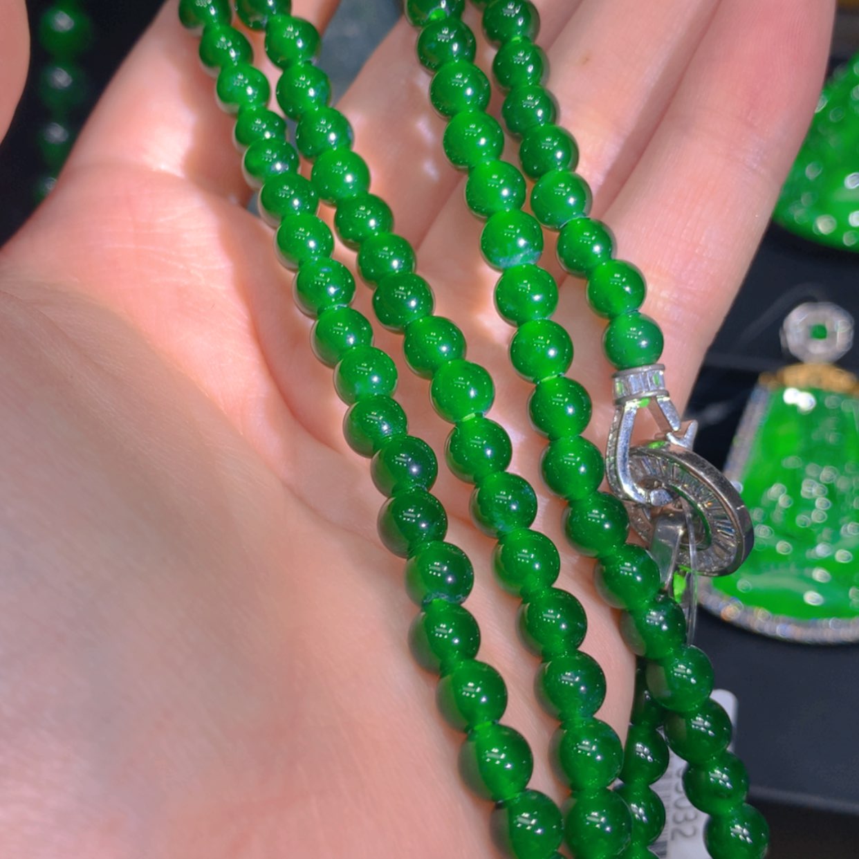 【闪购商品】翡翠颈饰未镶嵌266988999