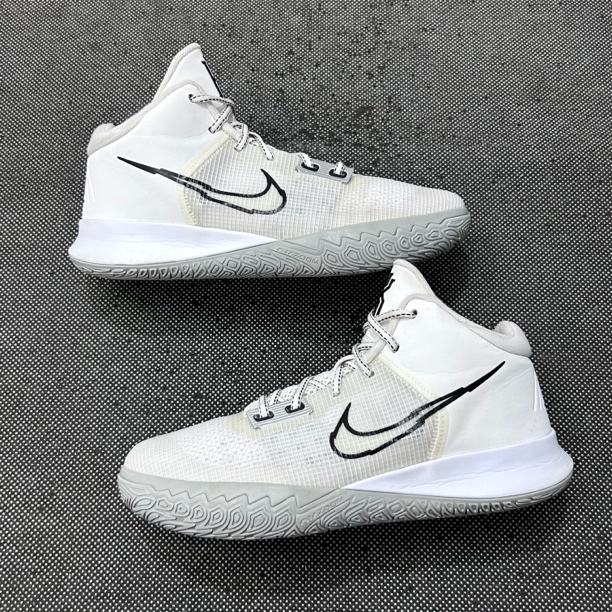 90新 NIKE/耐克 45码 欧文 flytrap4ep 纯白 无盒 复古篮球鞋