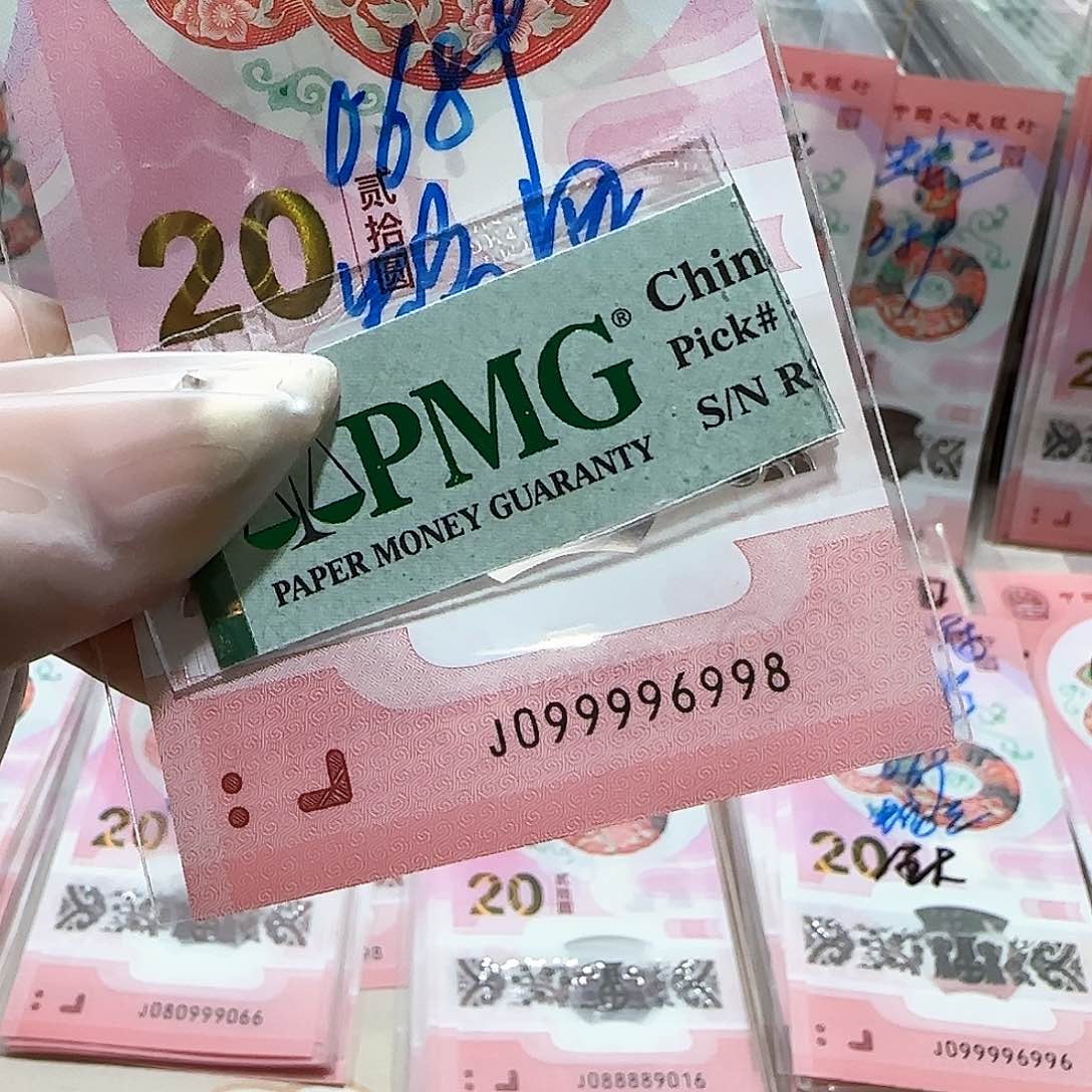 纸099996998。。。。大3圆包美评67分