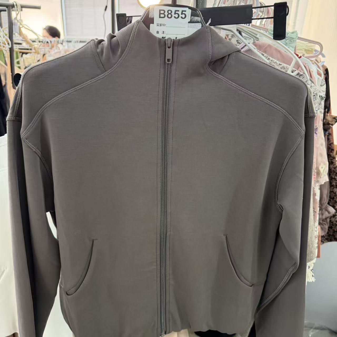 B855  孤品精美衣服