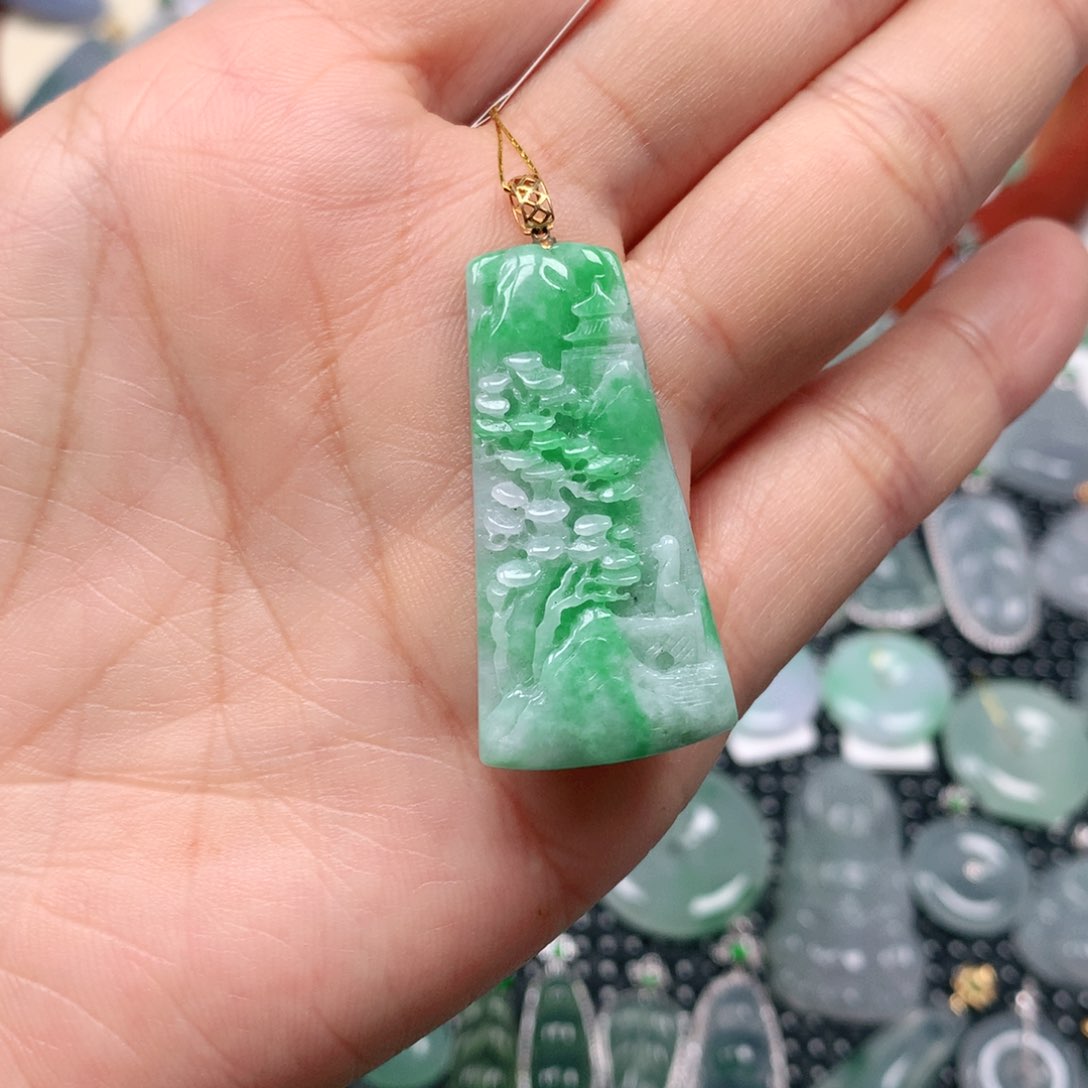 【闪购商品】翡翠吊坠(不含链)18K金镶嵌