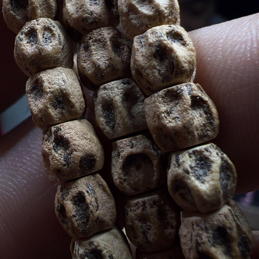 柏香籽/百香籽吊坠B36