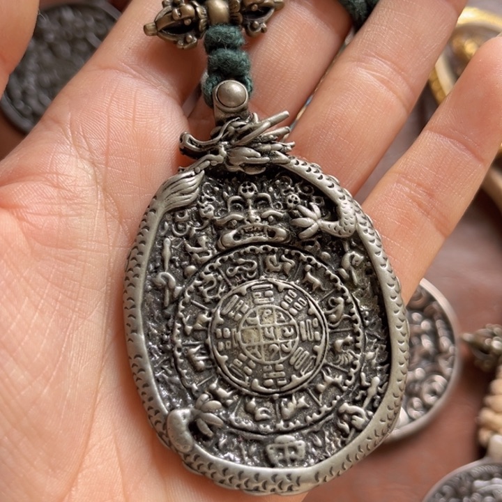 颈饰琉璃瑞*喜欢的朋友