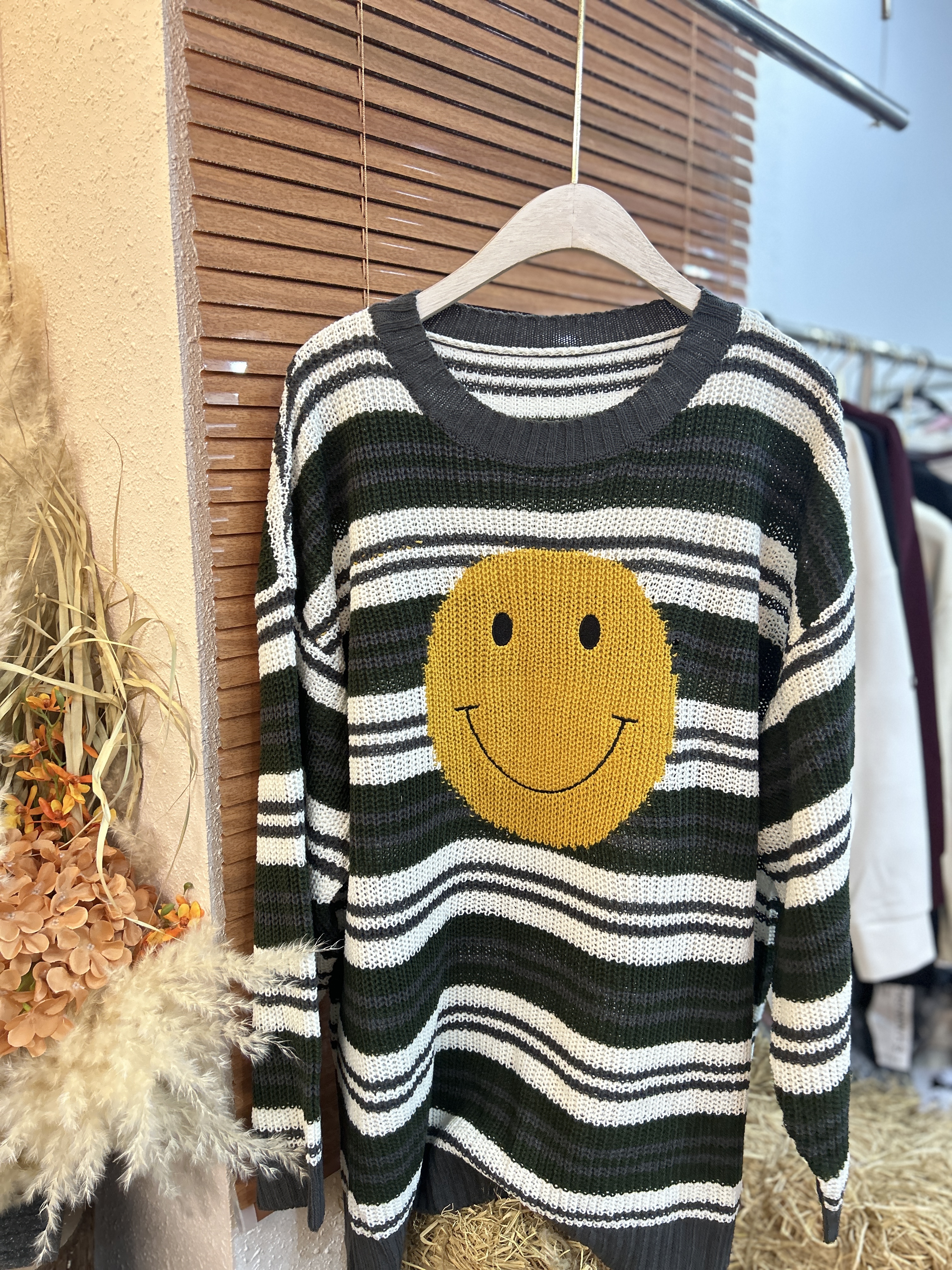 百搭大码女显瘦条纹黄色笑脸针织小衫洋气慵懒风上衣秋冬针织衫
