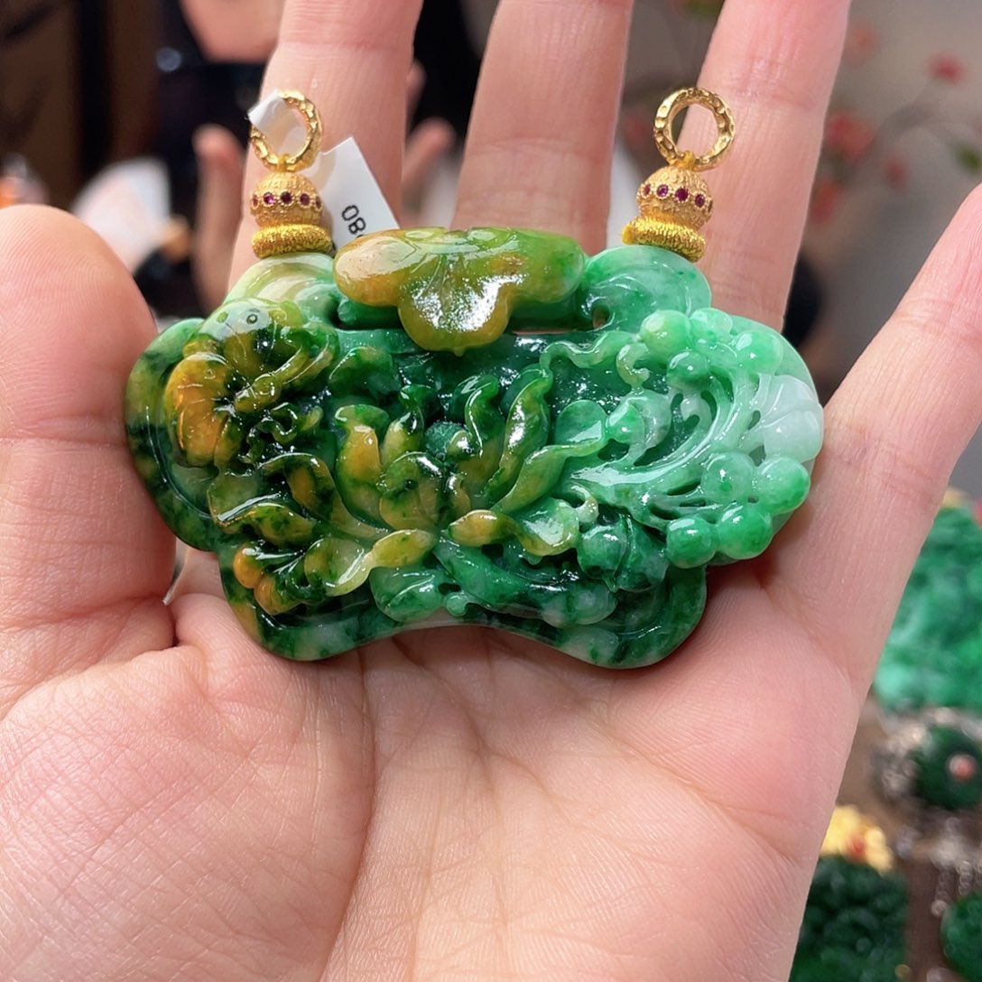 南***悠翡翠未镶嵌吊坠(赠链)福利