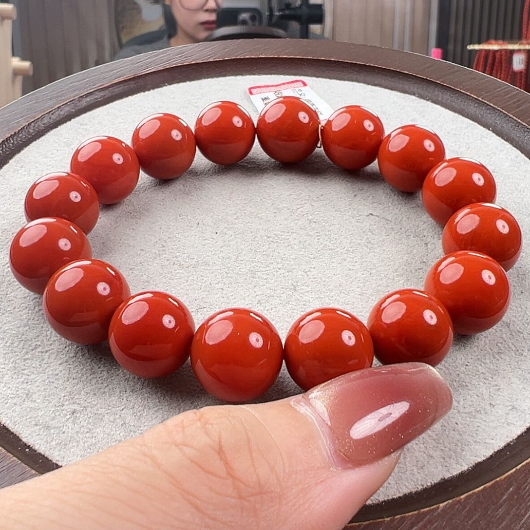 南红玛瑙手串未镶嵌