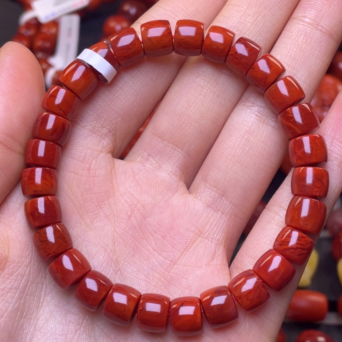 南红玛瑙其它未镶嵌云端级8mm瓦西牛血火焰纹直切手串