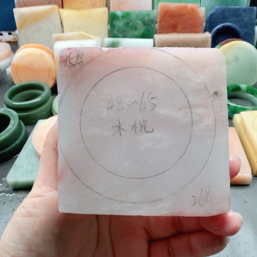 【闪购商品】定制石英质玉定制