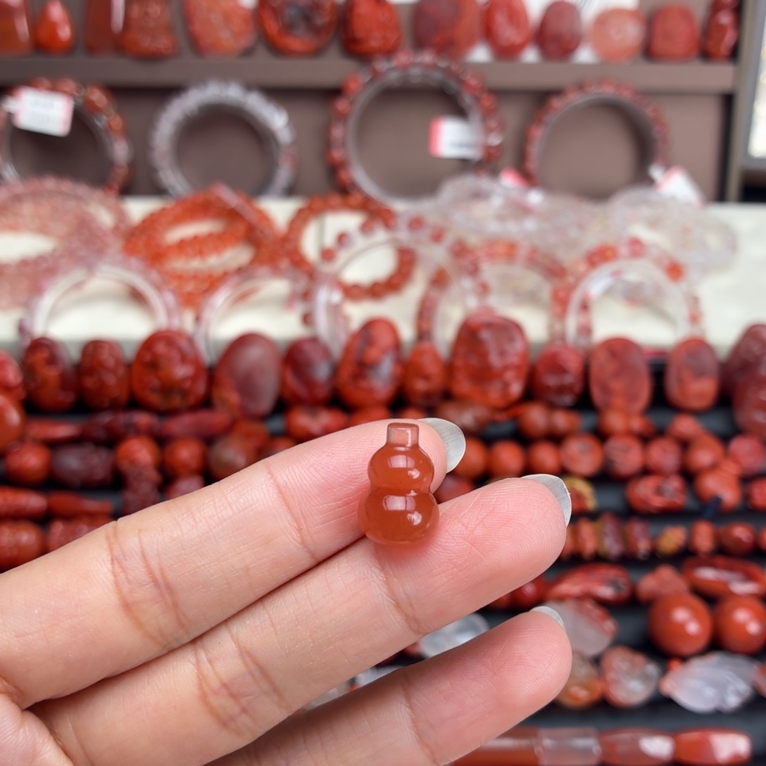 南红玛瑙未镶嵌颈饰胖葫芦