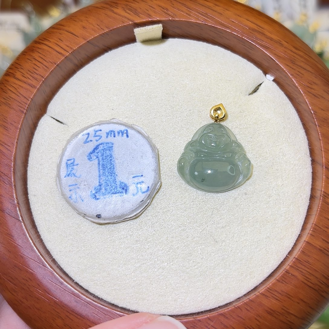 翡翠18K金镶嵌颈饰佛公