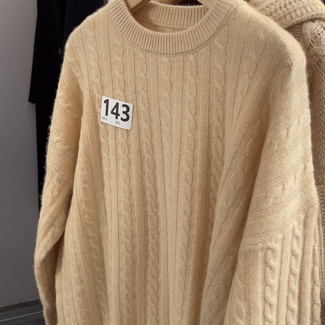 就***使单品 143 圆领 麻花 羊绒衫 米色