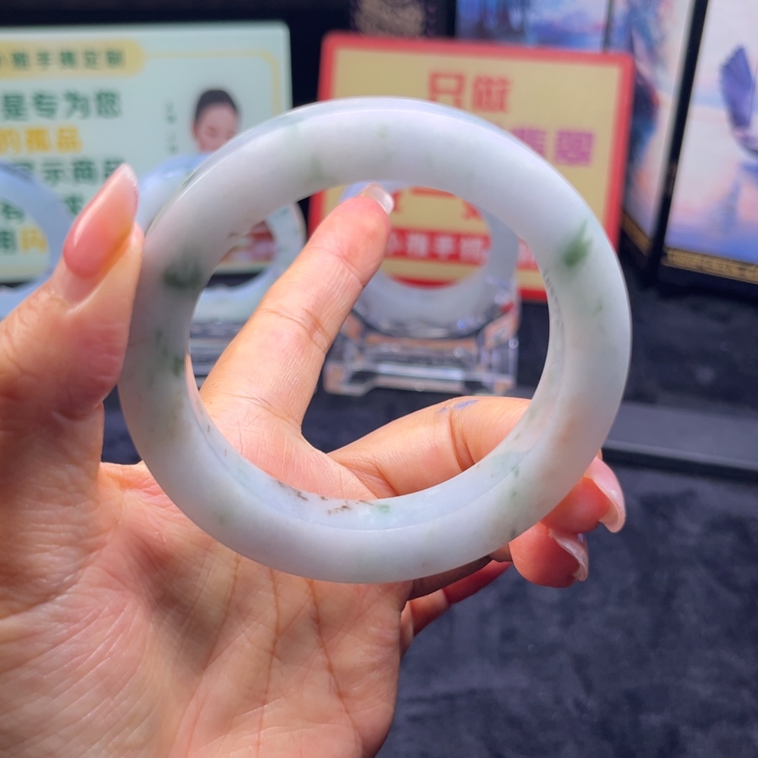 定制翡翠未镶嵌手镯手镯