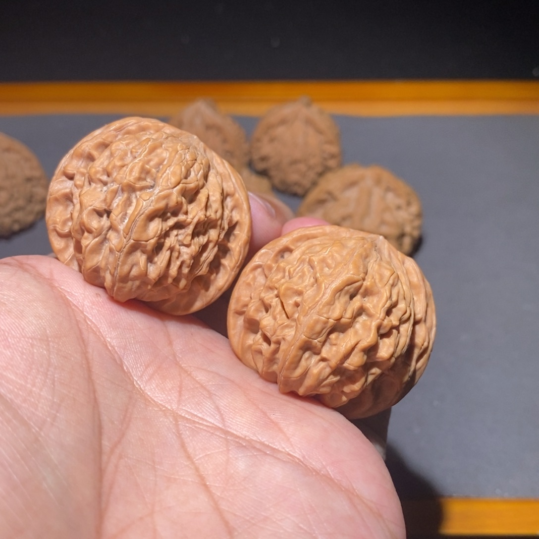 文玩核桃把件39全品山西磨盘