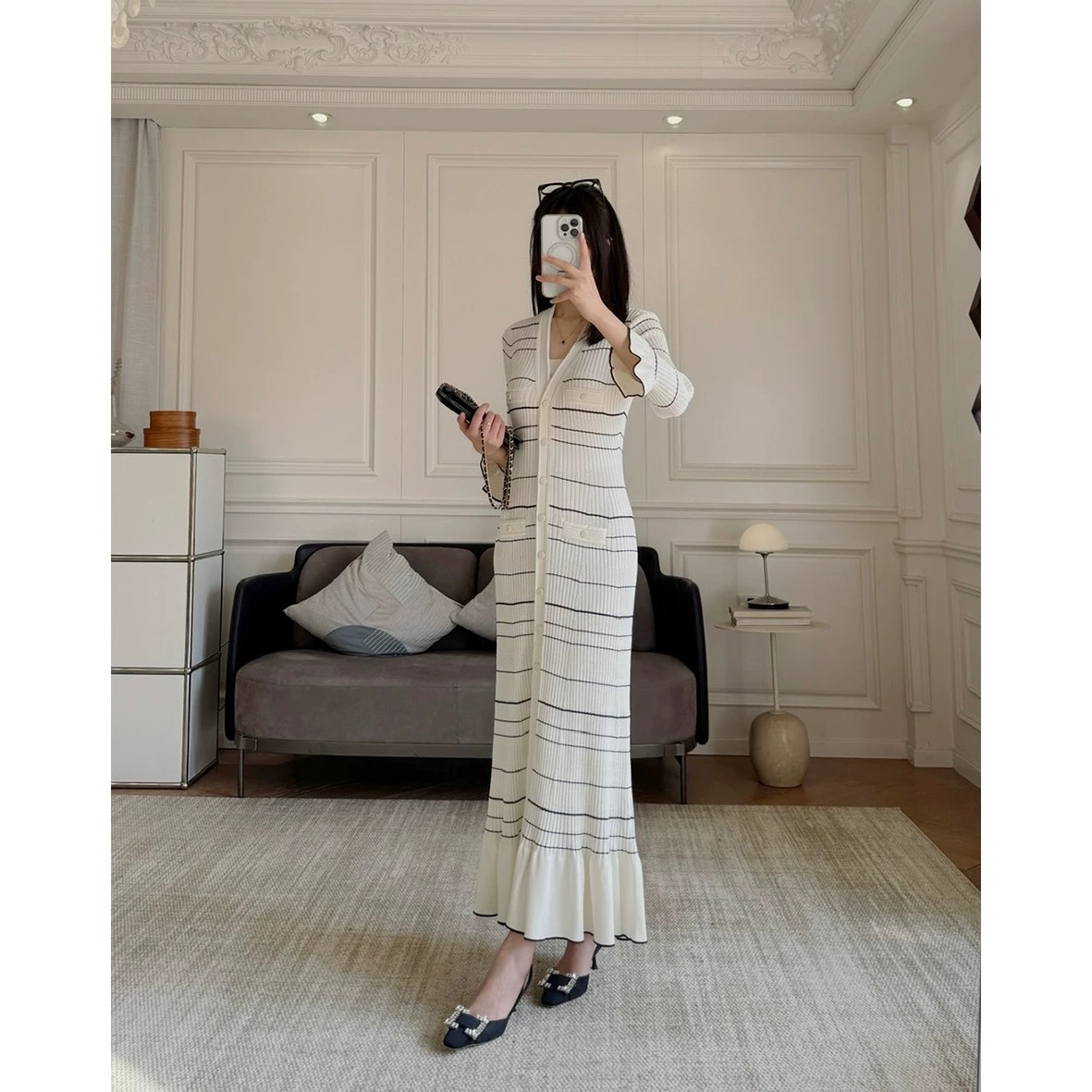 2025V领修身条纹针织长裙，裙摆显气质又显瘦