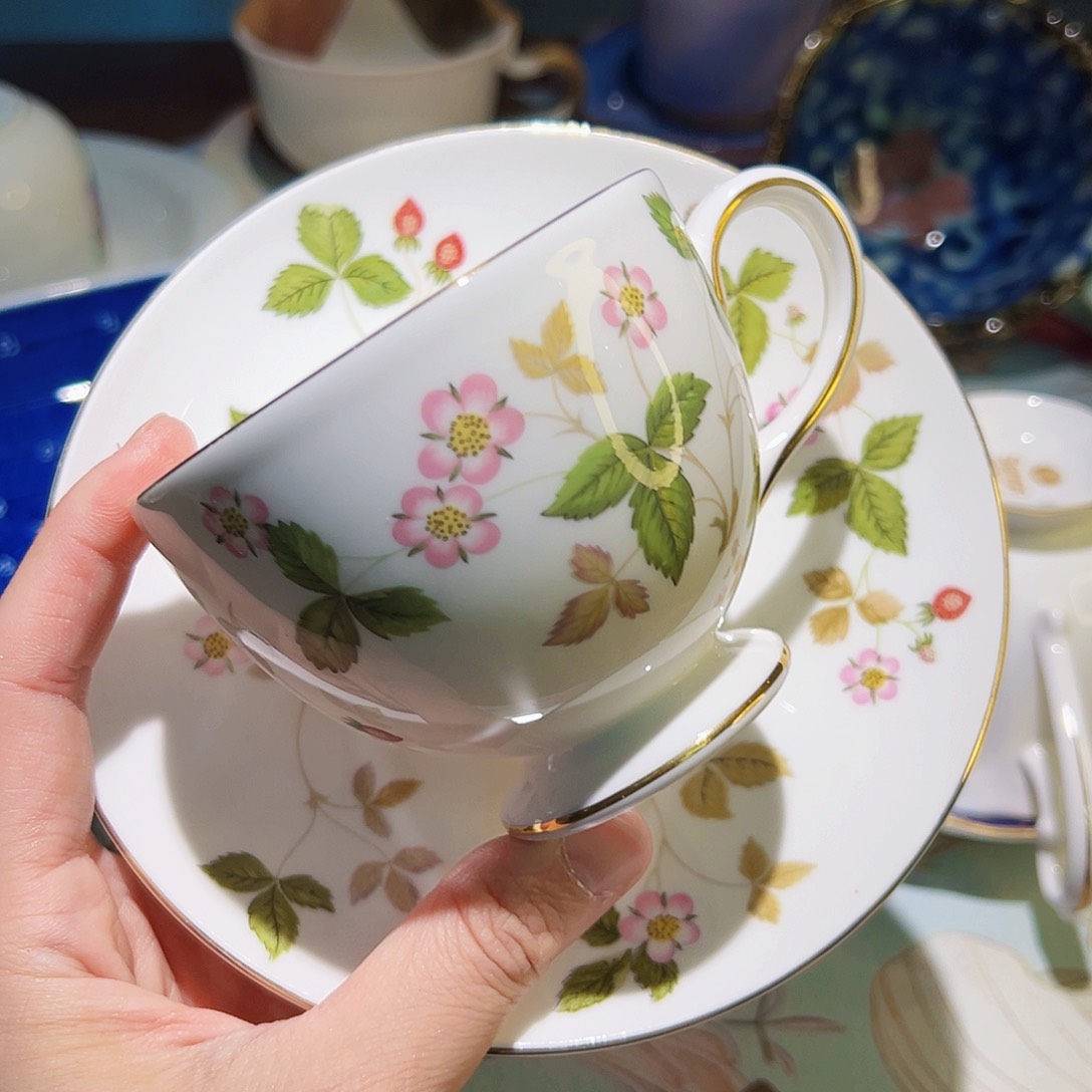 达****渡咖啡杯和茶杯是我们学校一