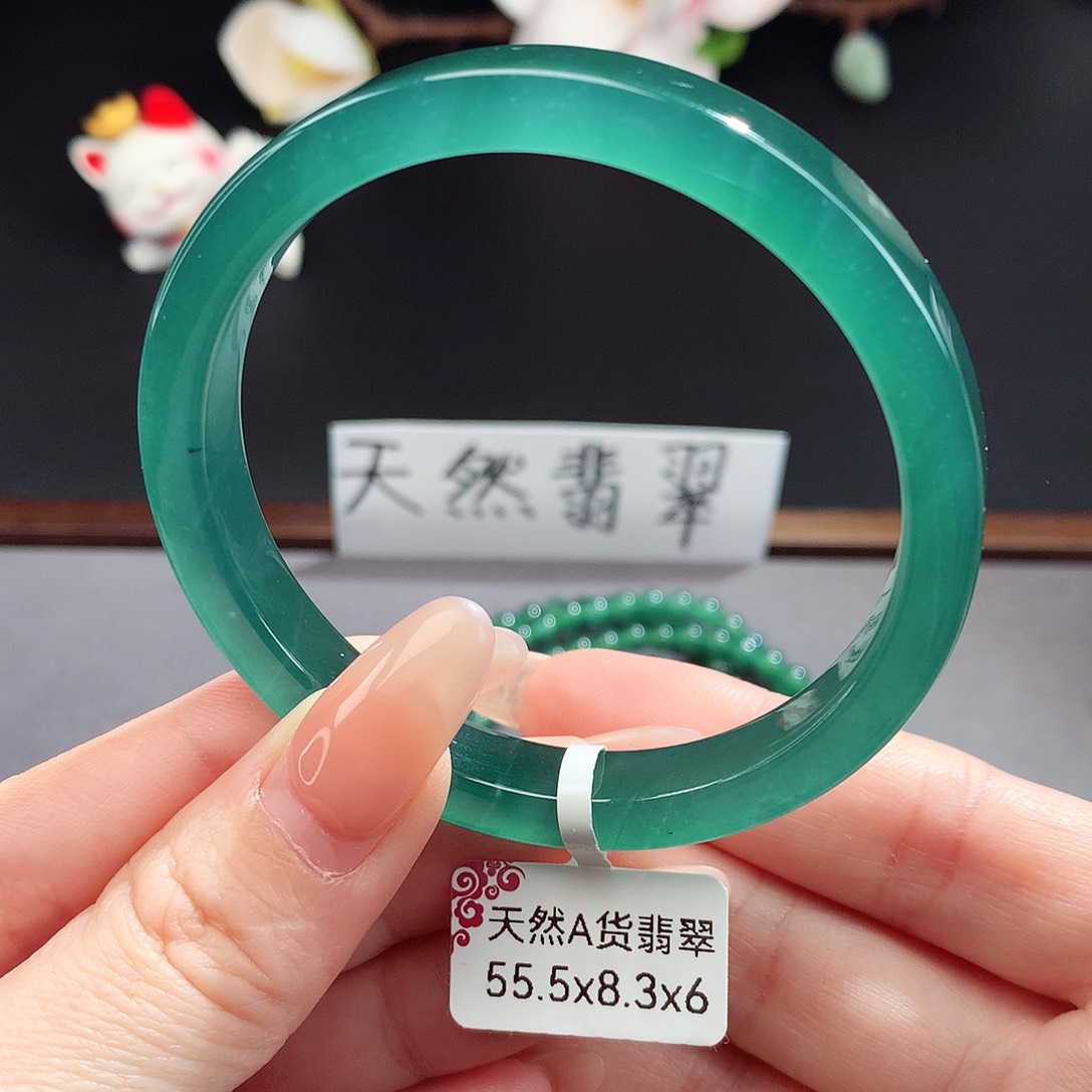 翡翠手镯（圆镯）未镶嵌