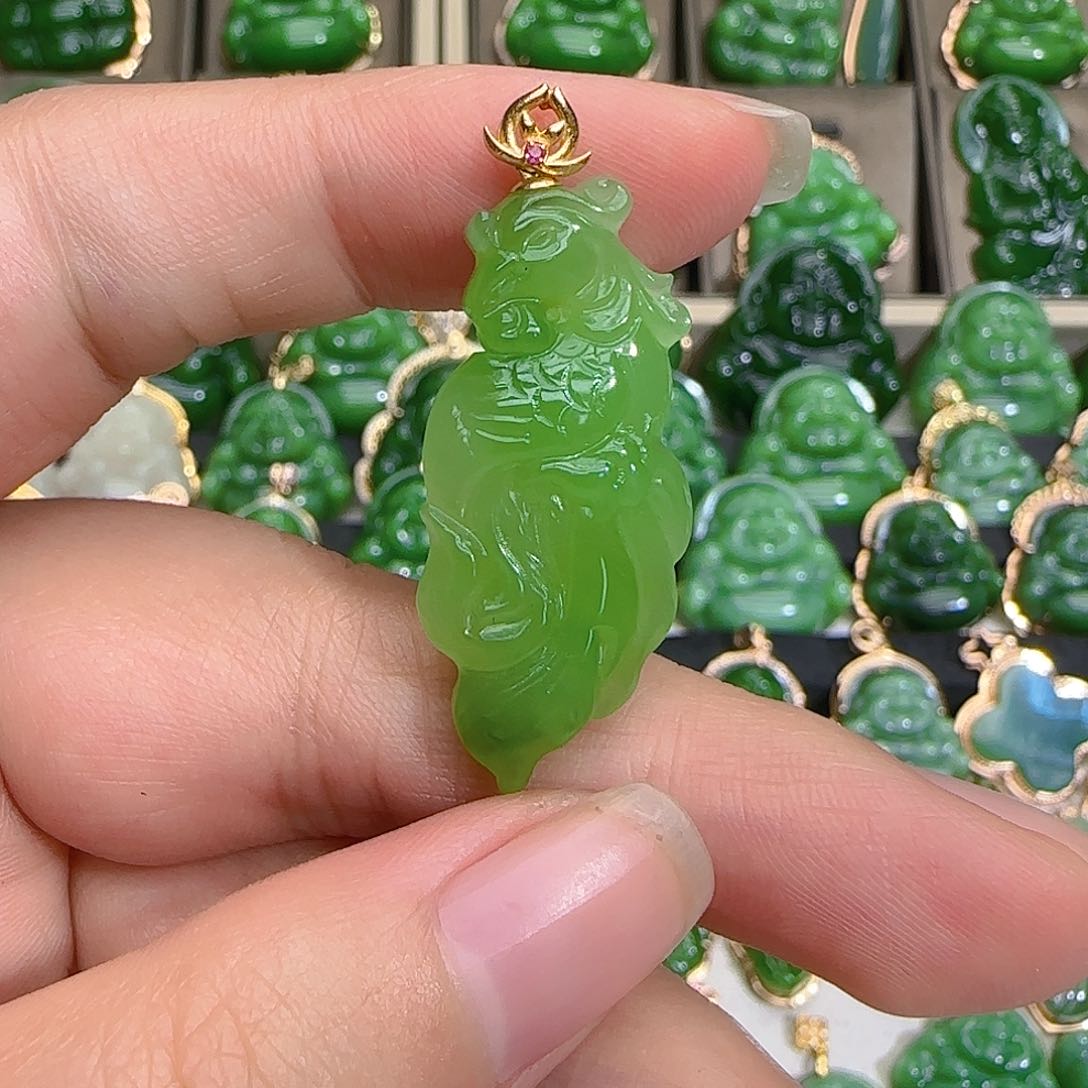 和田玉（碧玉）吊坠(不含链)18K金镶嵌