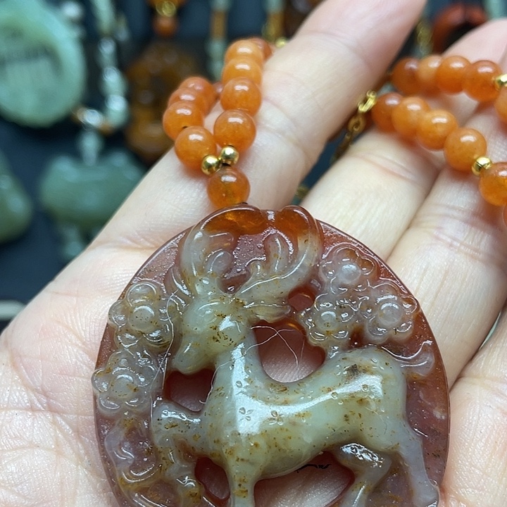 未镶嵌蛇纹石玉颈饰