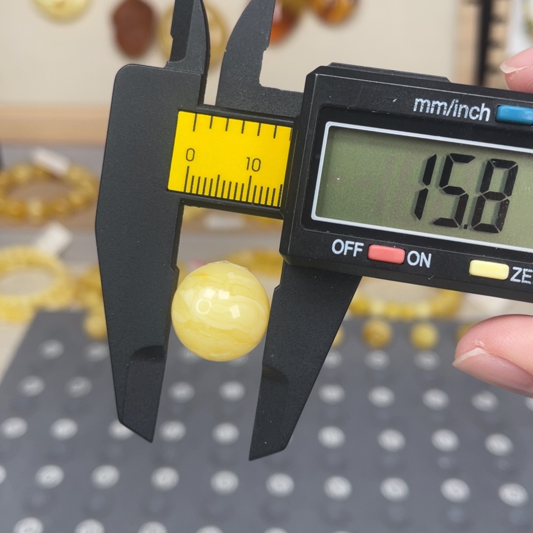 琥珀未镶嵌裸石98号