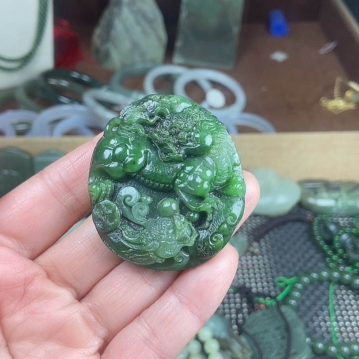 和田玉未镶嵌挂件